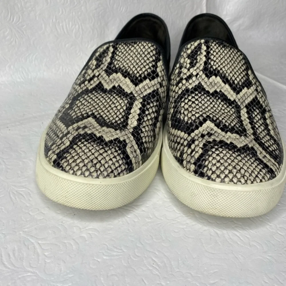 Vince Blair‎ Snakeskin Slip-on Sneakers sz 7.5